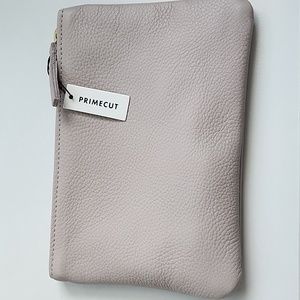 Primecut Lilac Leather Pouch